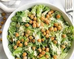 vegan caesar salad with crispy