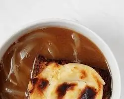 Classic Vegan French Onion Soup